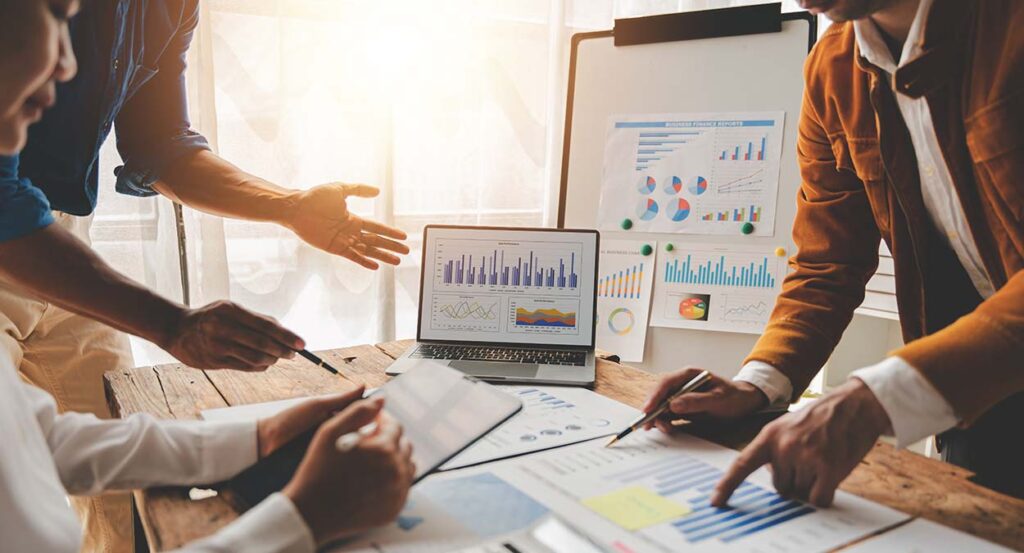 Colleagues discuss reasons for getting a business valuation